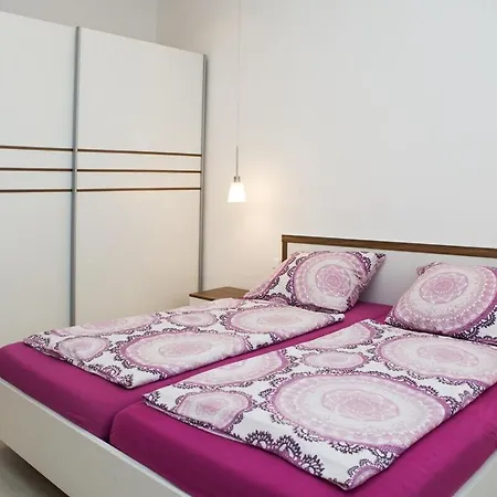 Apartment Stylish At Station Dusseldorf