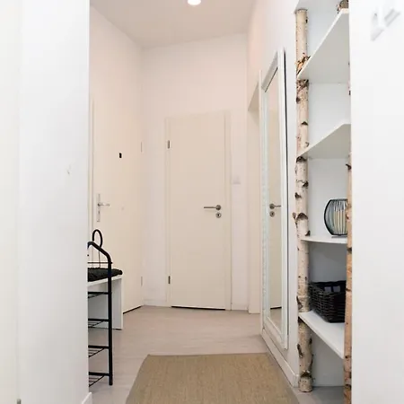 Apartment Stylish At Station *