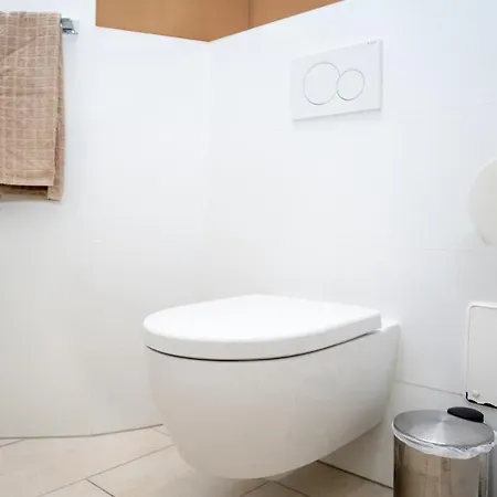 Stylish At Station *