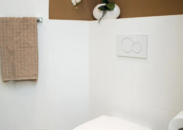 Stylish At Station * Düsseldorf